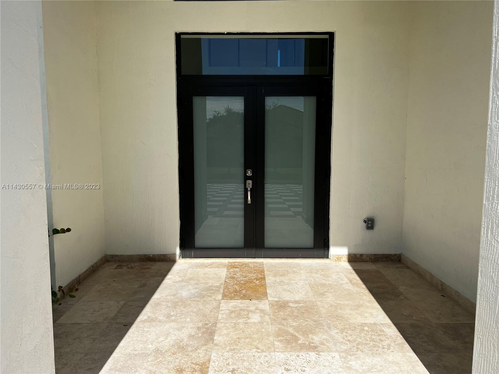 DAVIE GARDEN ESTATES - Residential Lease