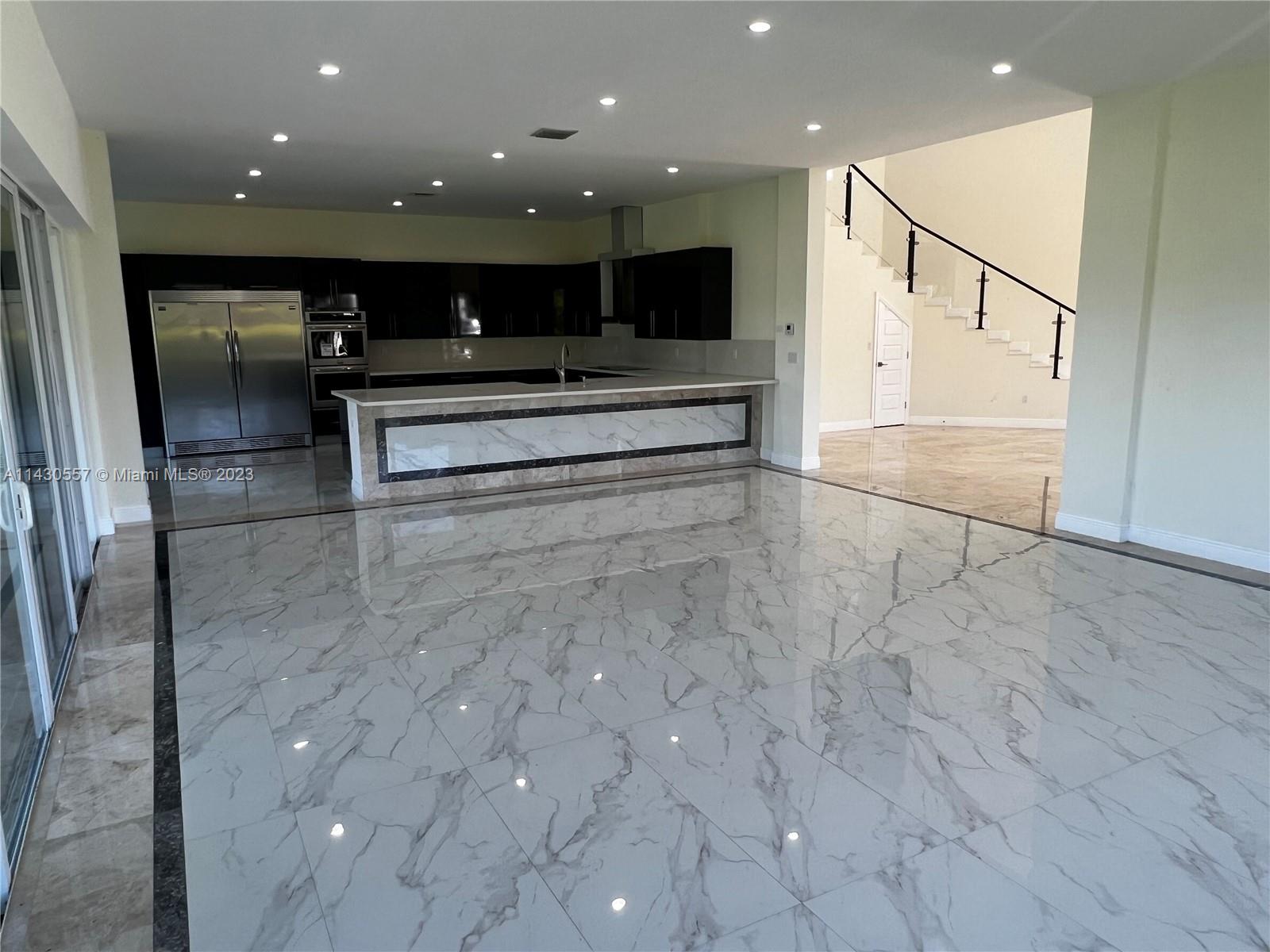 DAVIE GARDEN ESTATES - Residential Lease