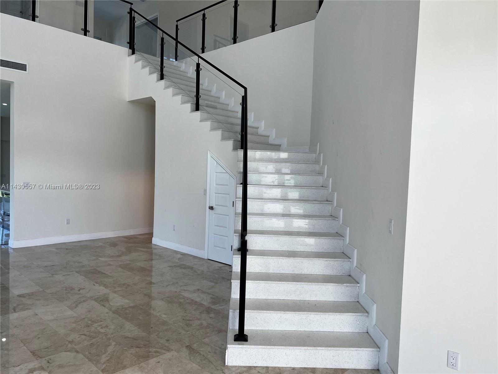 DAVIE GARDEN ESTATES - Residential Lease