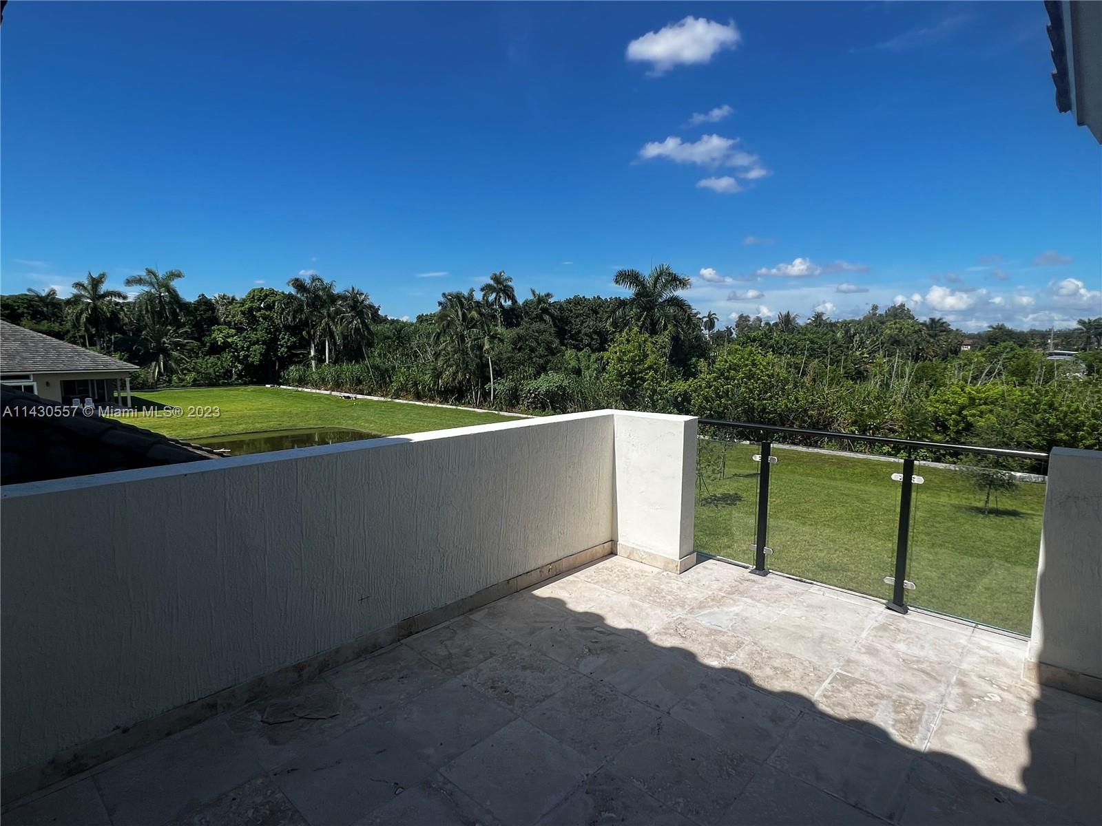 DAVIE GARDEN ESTATES - Residential Lease