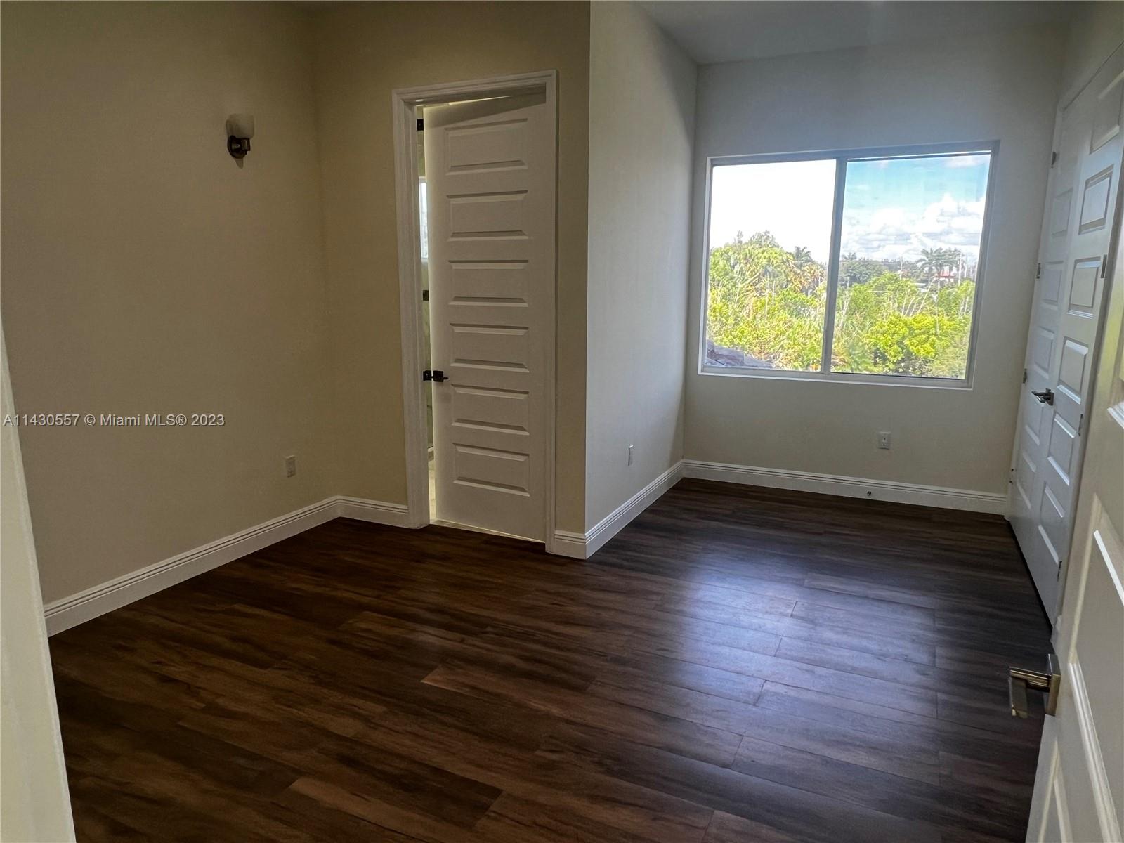DAVIE GARDEN ESTATES - Residential Lease