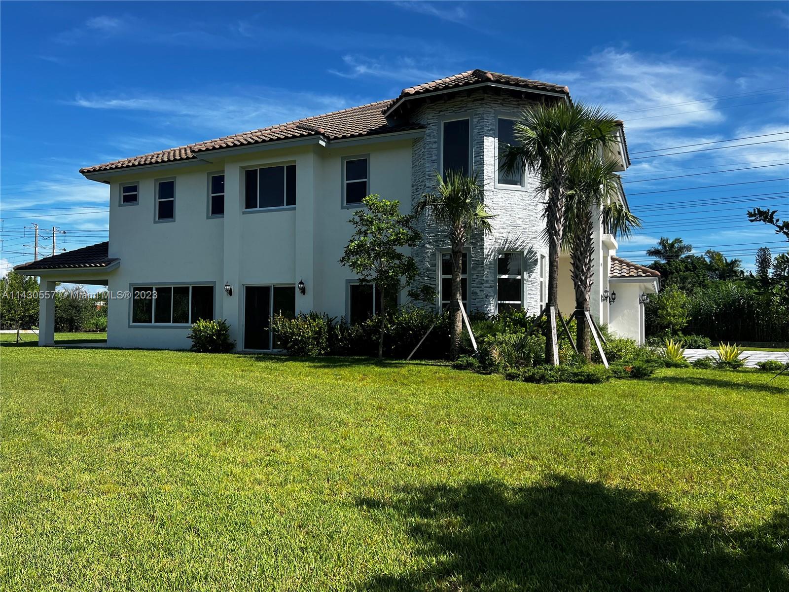 DAVIE GARDEN ESTATES - Residential Lease