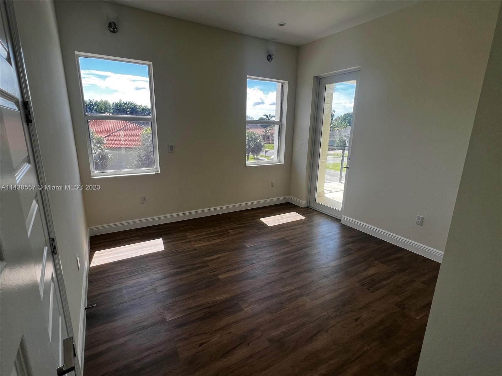 DAVIE GARDEN ESTATES - Residential Lease