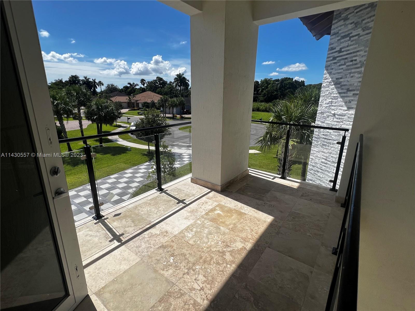 DAVIE GARDEN ESTATES - Residential Lease