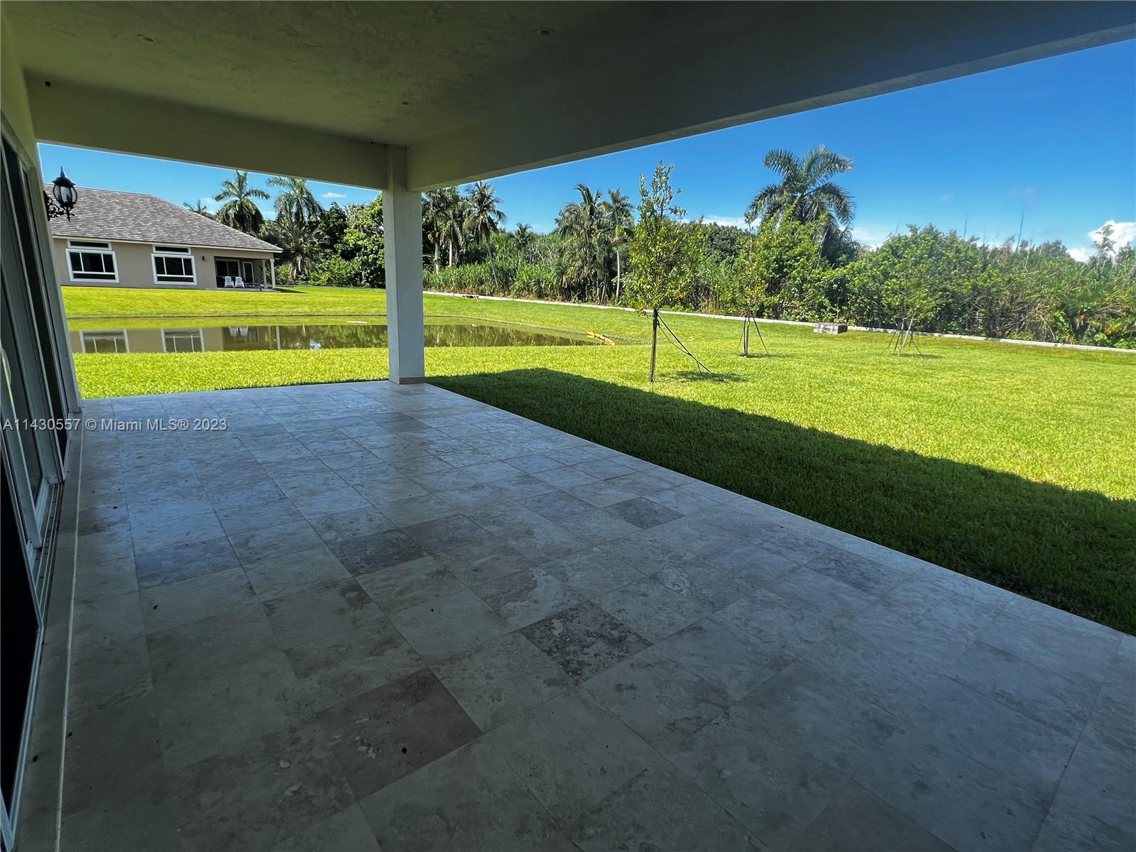 DAVIE GARDEN ESTATES - Residential Lease