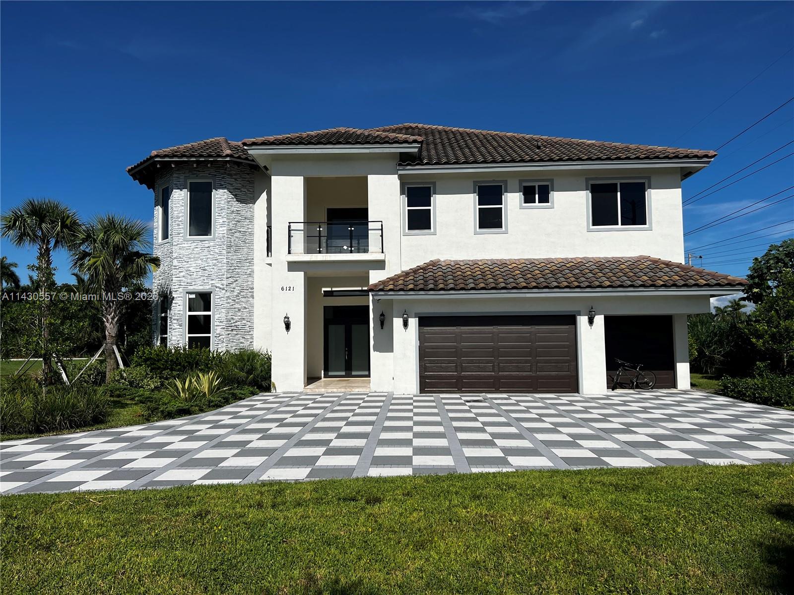 DAVIE GARDEN ESTATES - Residential Lease