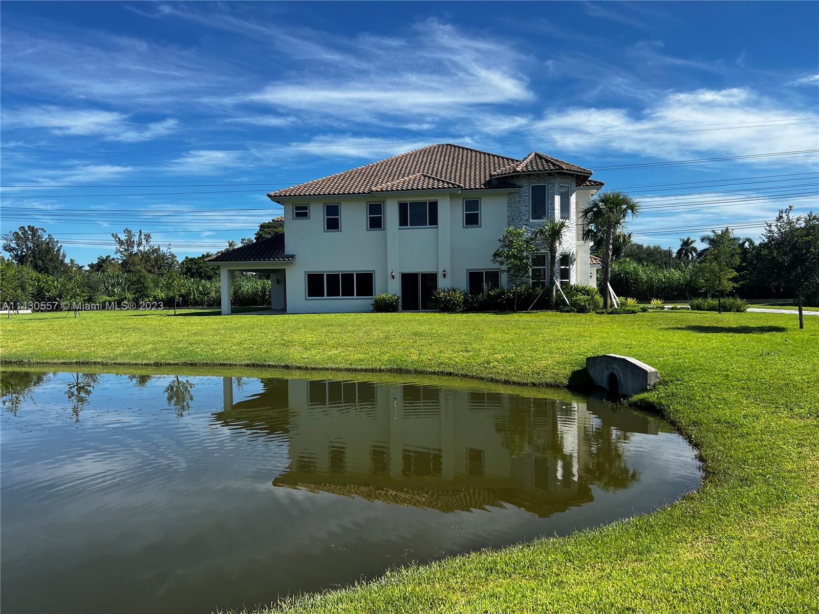 DAVIE GARDEN ESTATES - Residential Lease