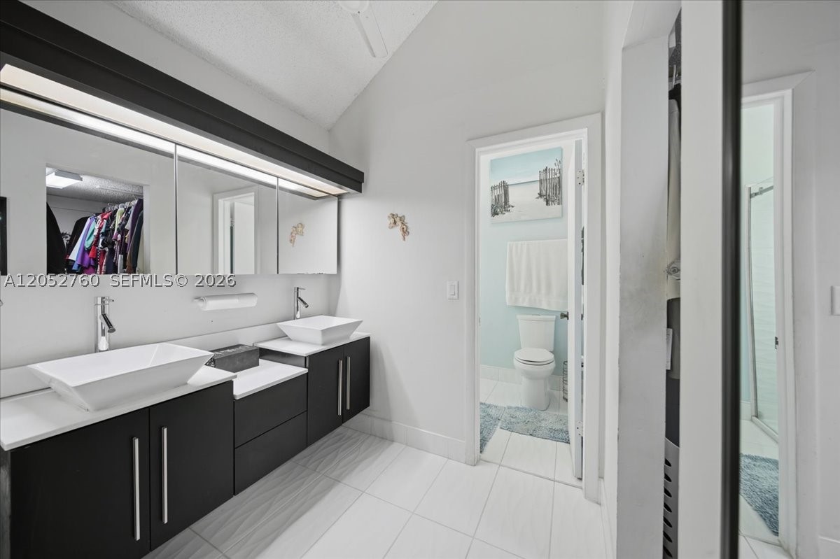 TURTLE BAY - Residential