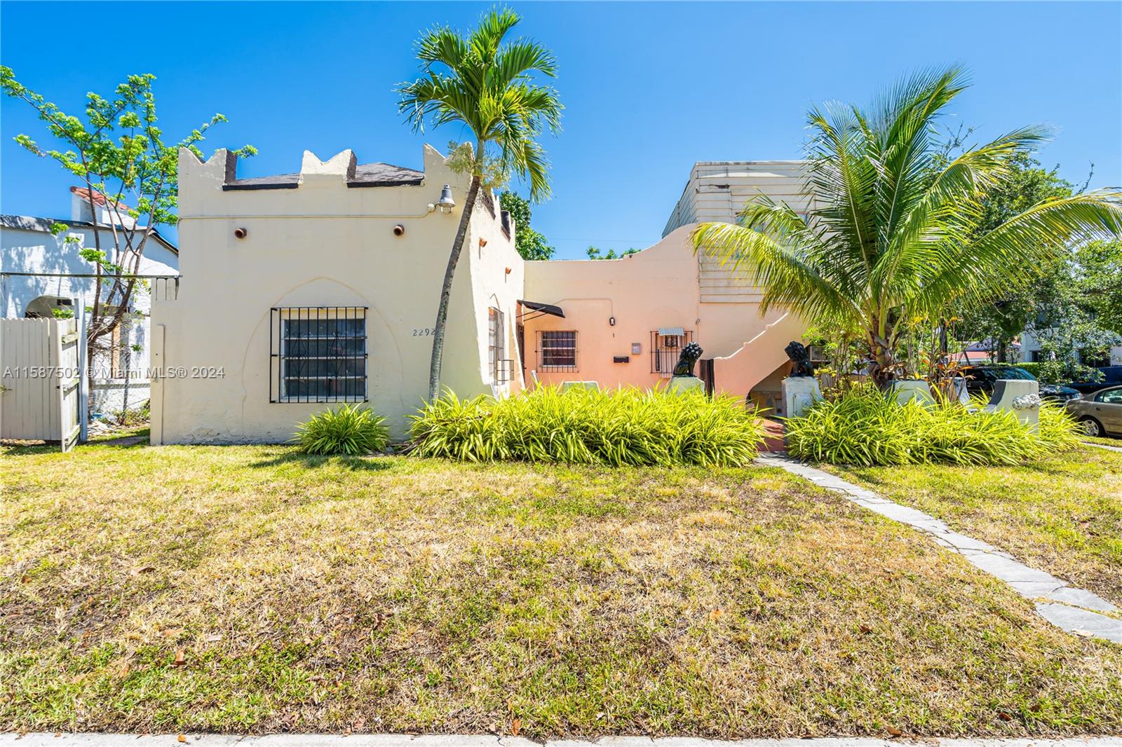 VEDADO - Residential Income
