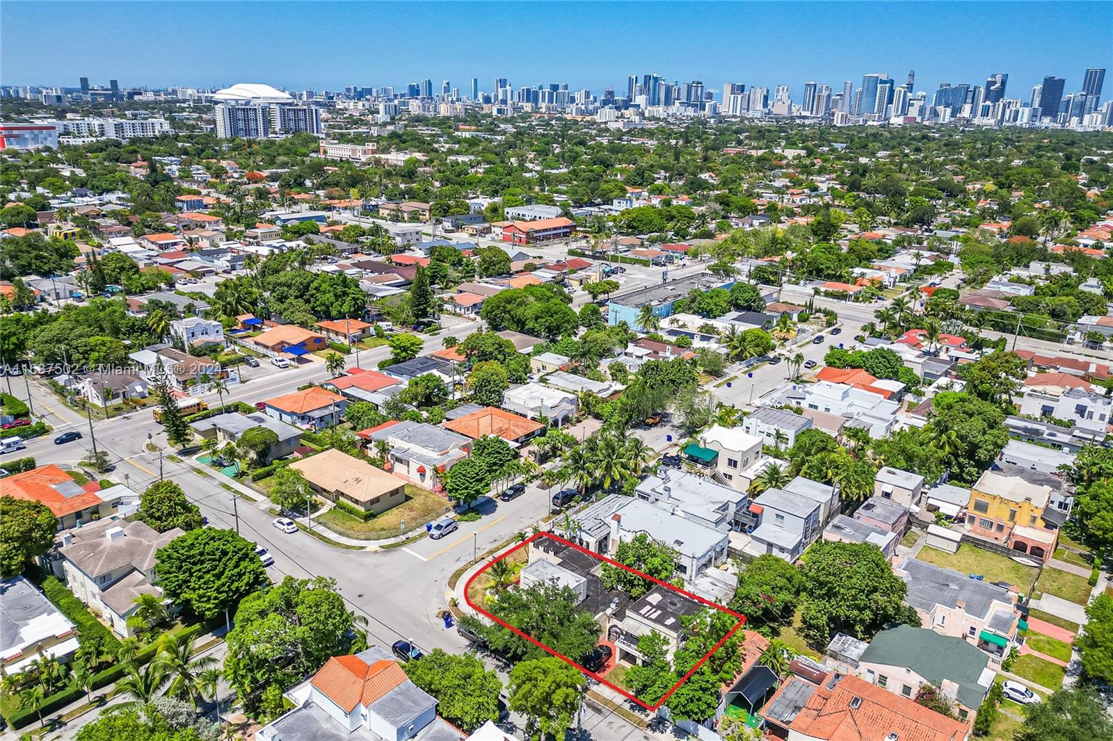 VEDADO - Residential Income