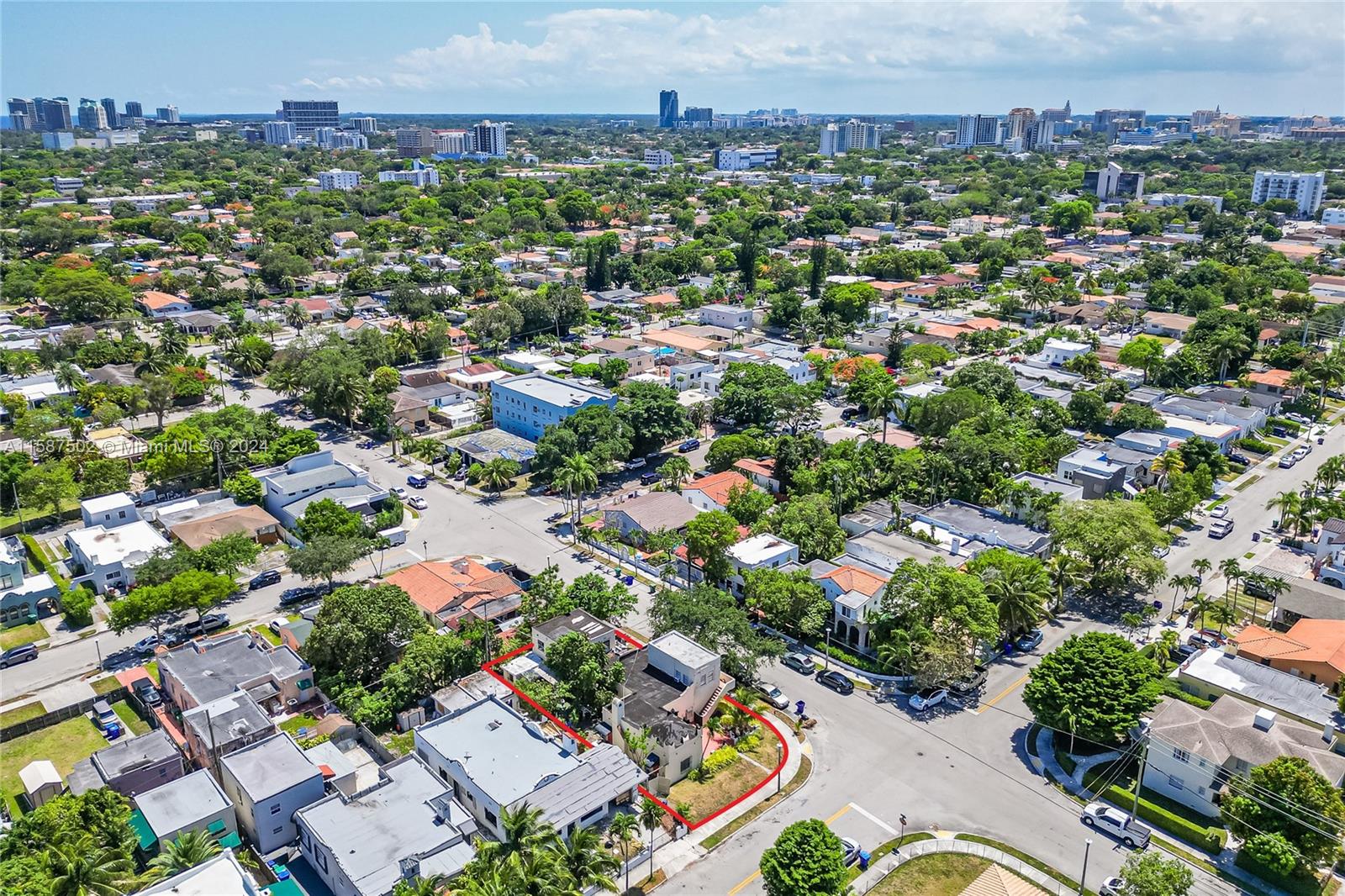 VEDADO - Residential Income