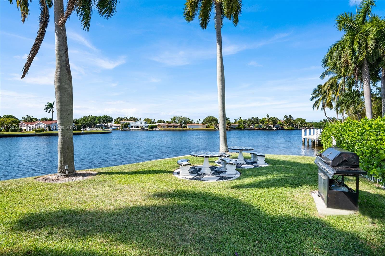 MIDDLE RIVER TOWER CONDO - Residential