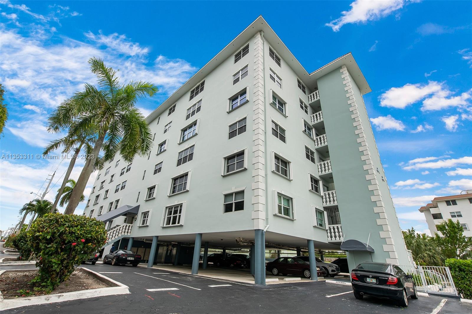 MIDDLE RIVER TOWER CONDO - Residential