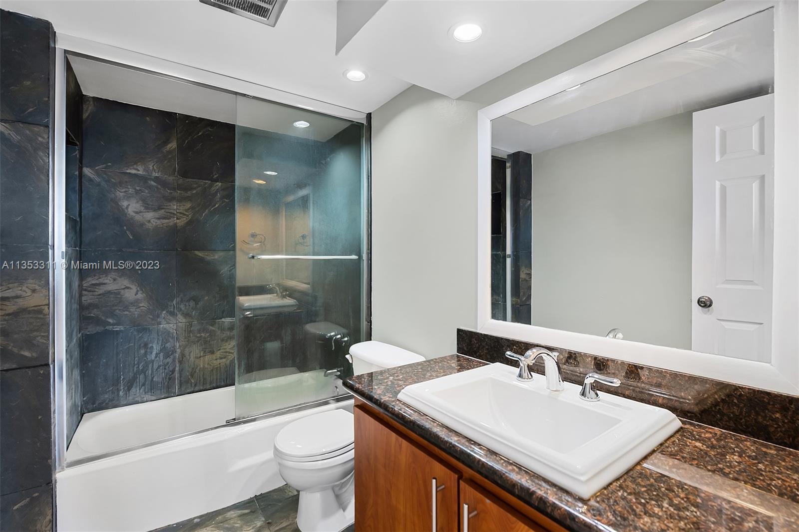 MIDDLE RIVER TOWER CONDO - Residential