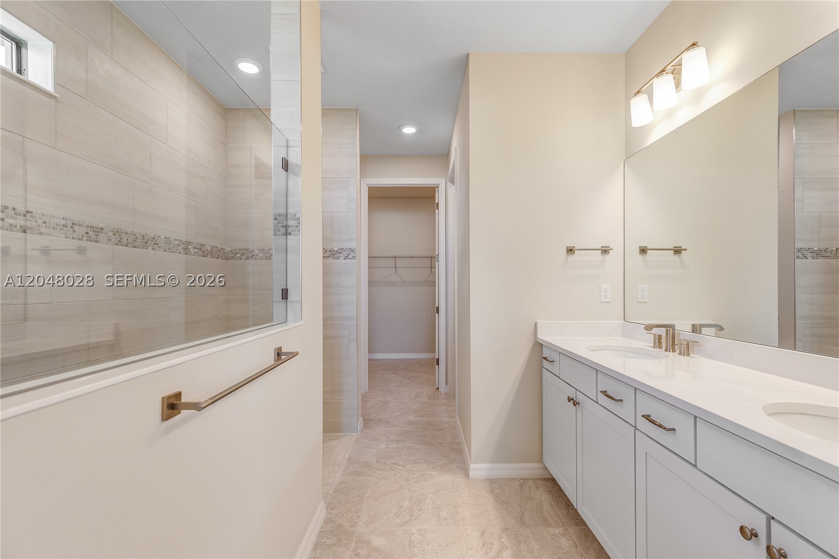 OAK TREE PROPERTY REDEVEL - Residential