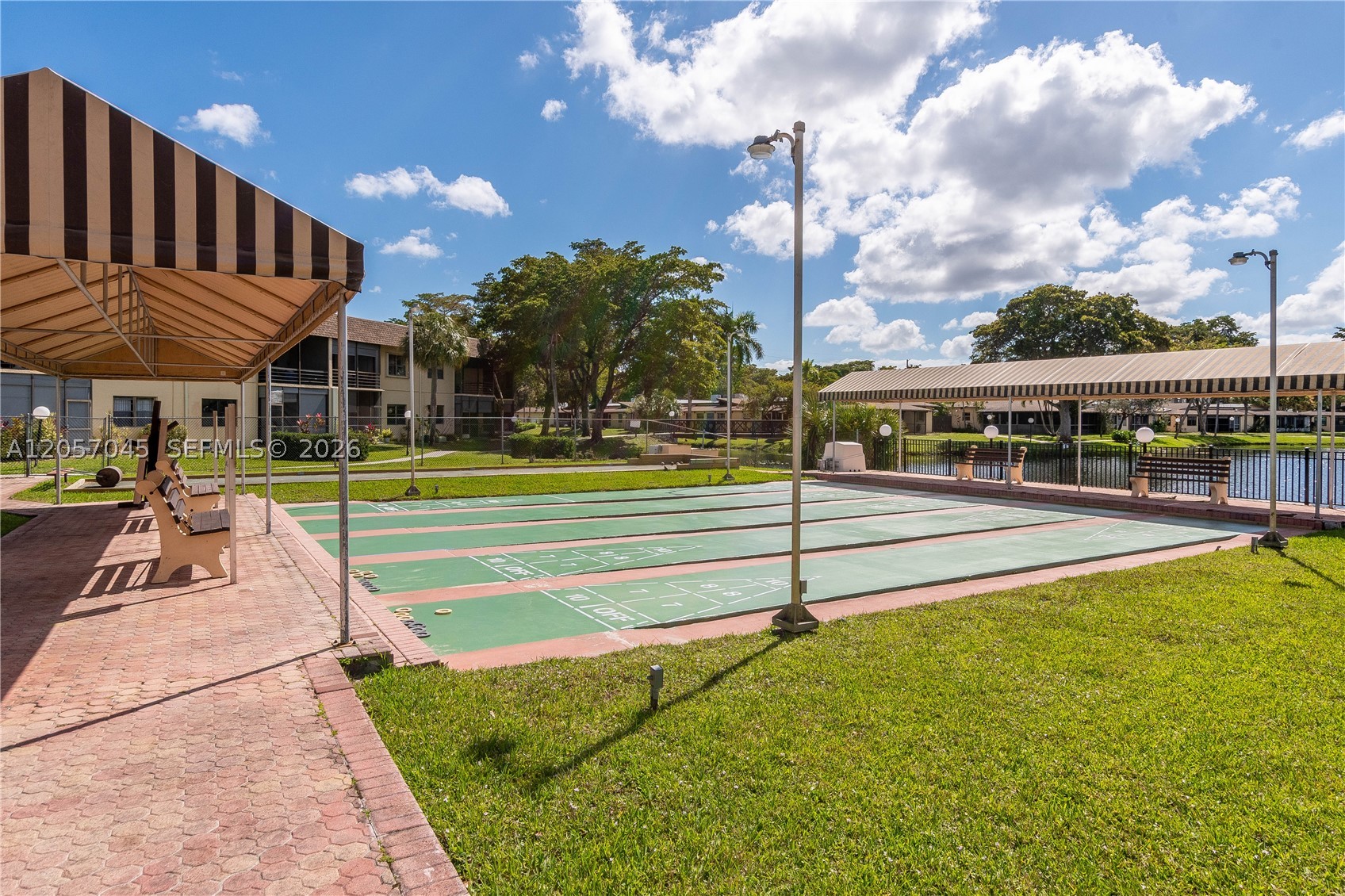 BERKLEY HOUSE OF CARRIAGE - Residential