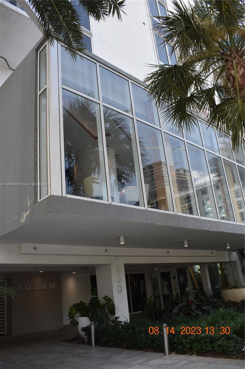BAY HOUSE MIAMI CONDO - Residential
