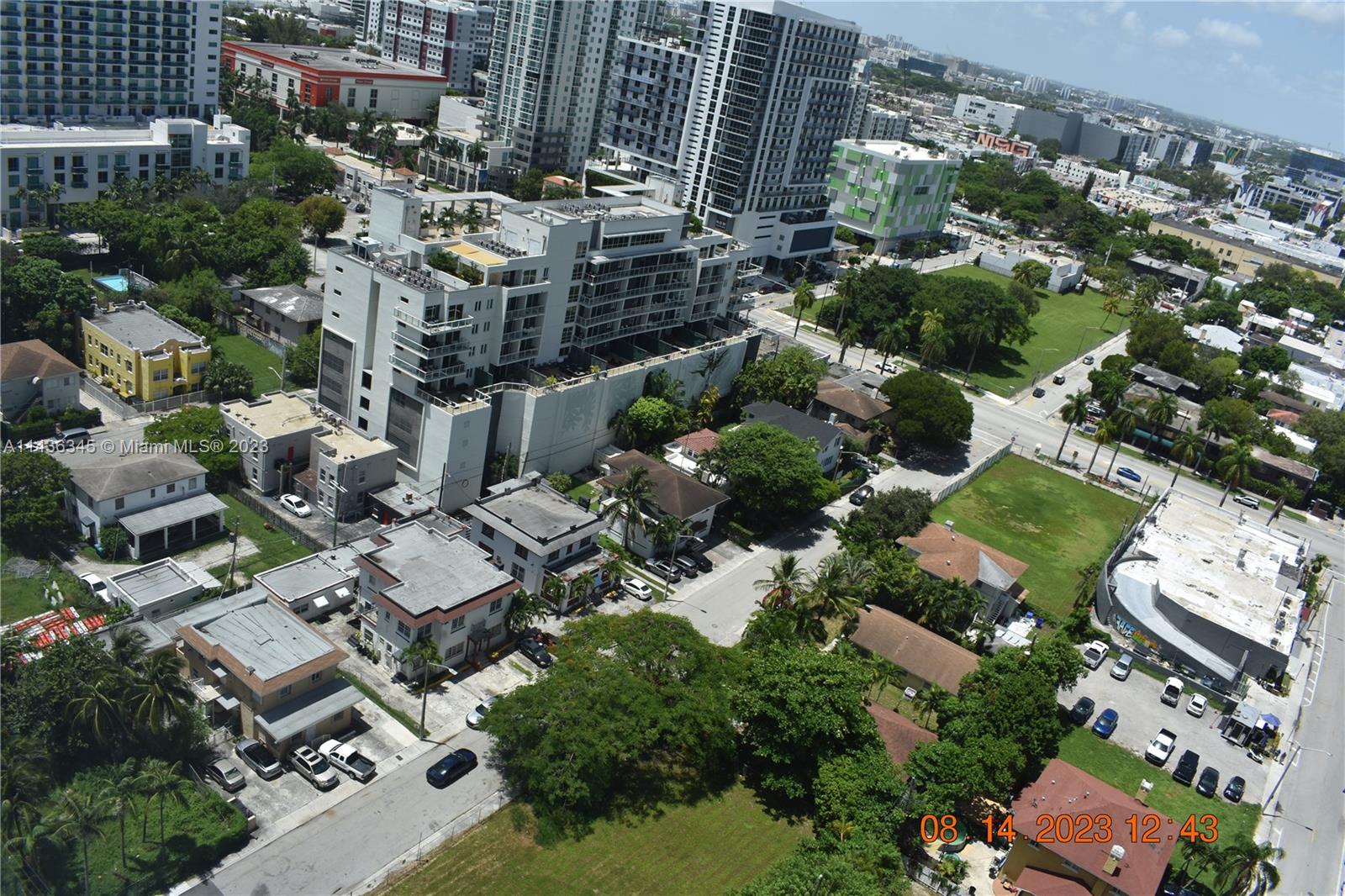 BAY HOUSE MIAMI CONDO - Residential