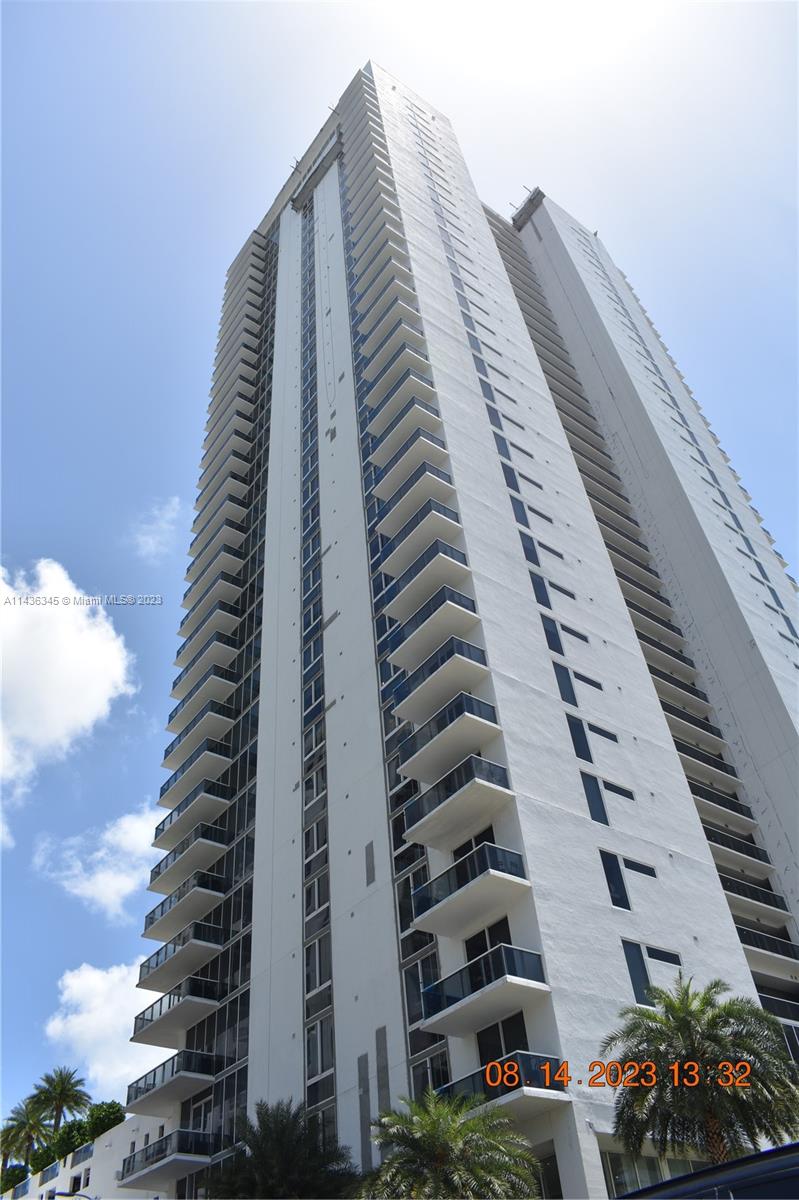 BAY HOUSE MIAMI CONDO - Residential