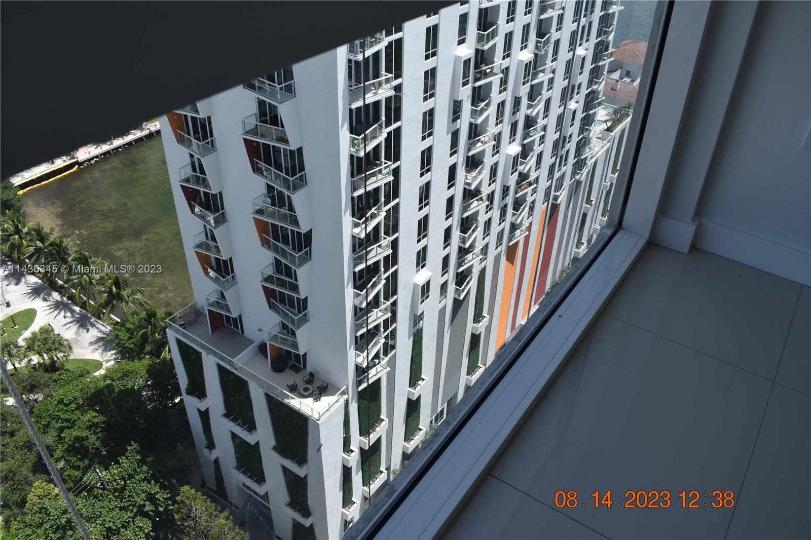 BAY HOUSE MIAMI CONDO - Residential