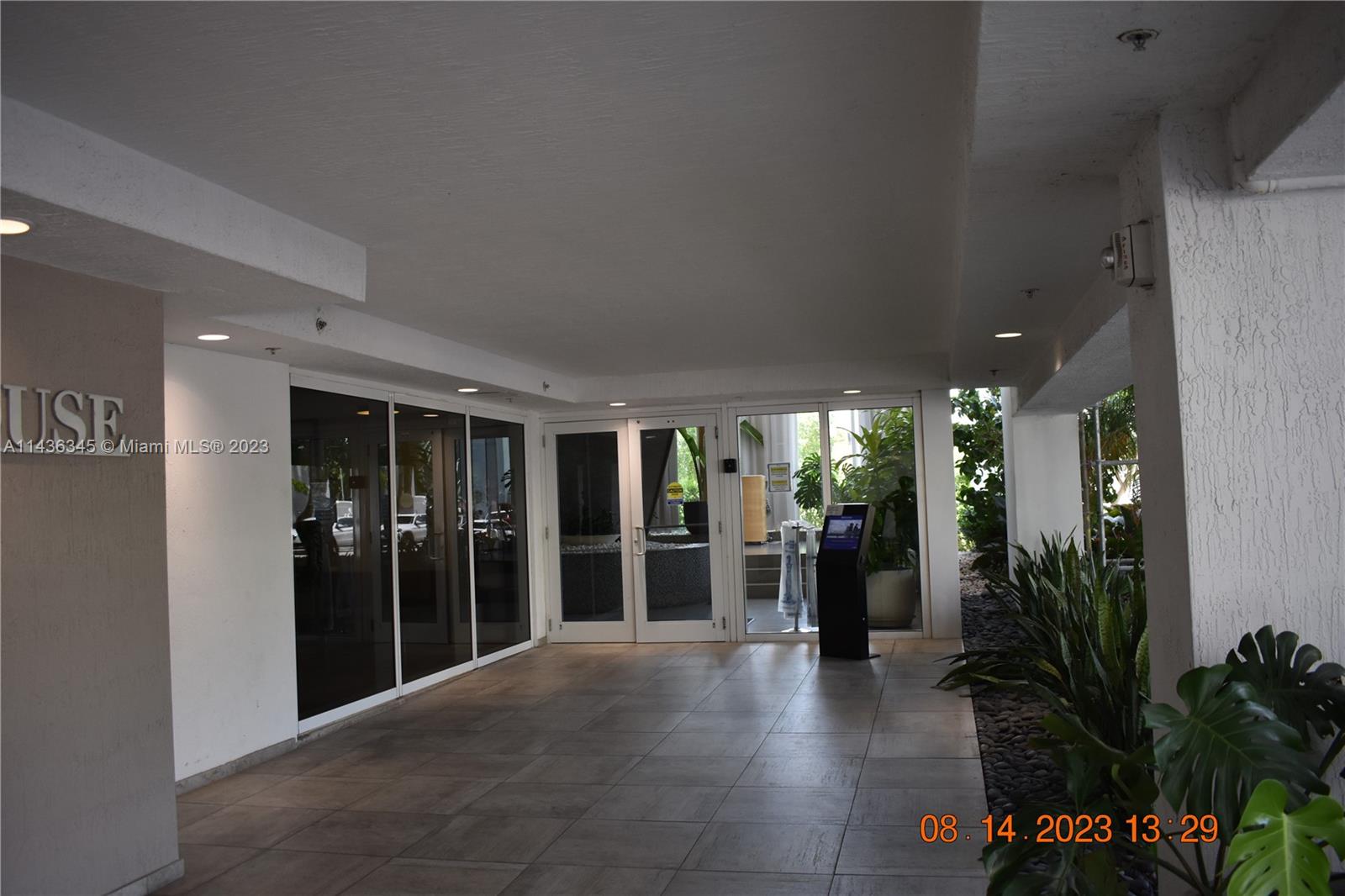 BAY HOUSE MIAMI CONDO - Residential