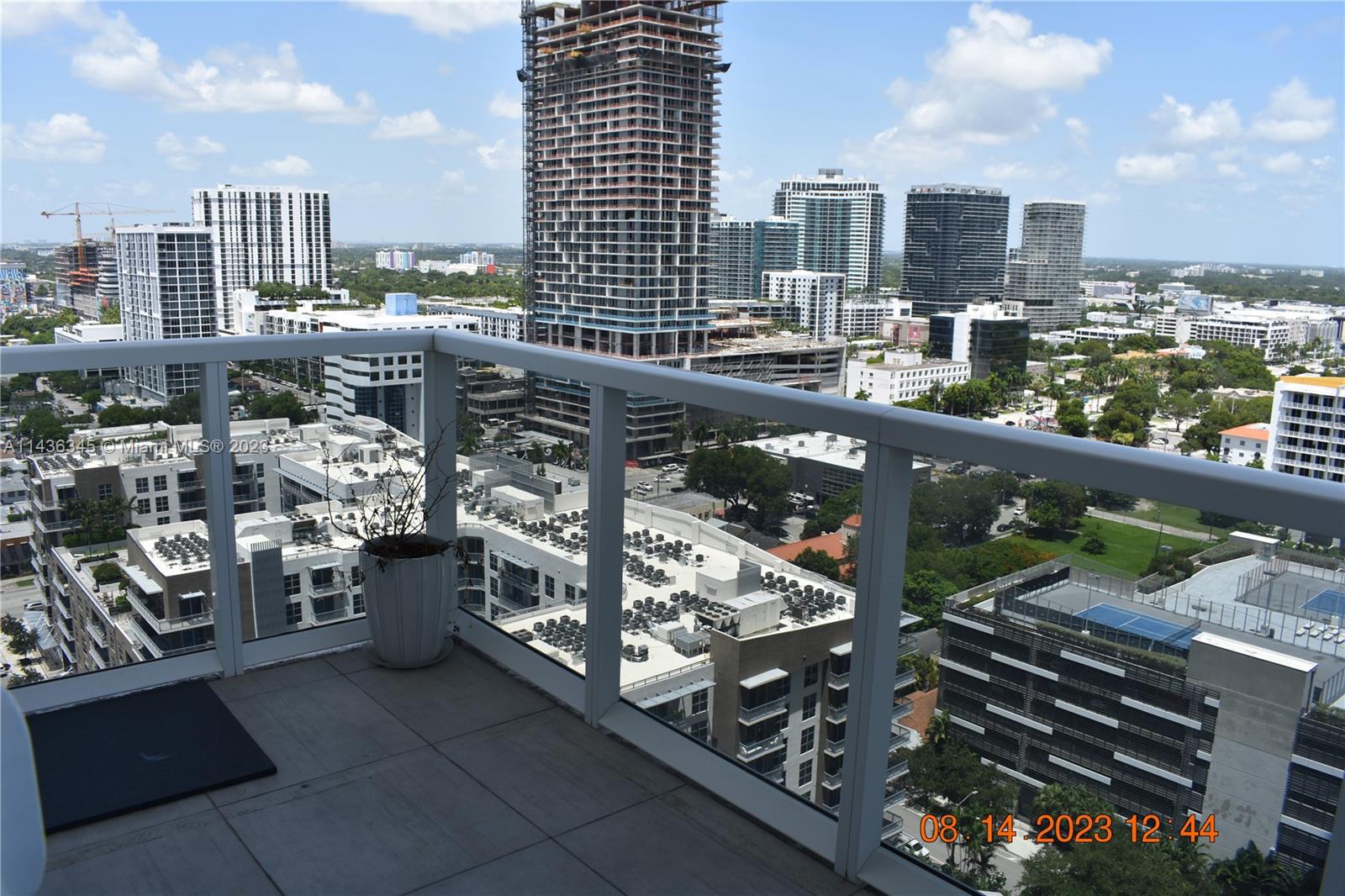 BAY HOUSE MIAMI CONDO - Residential