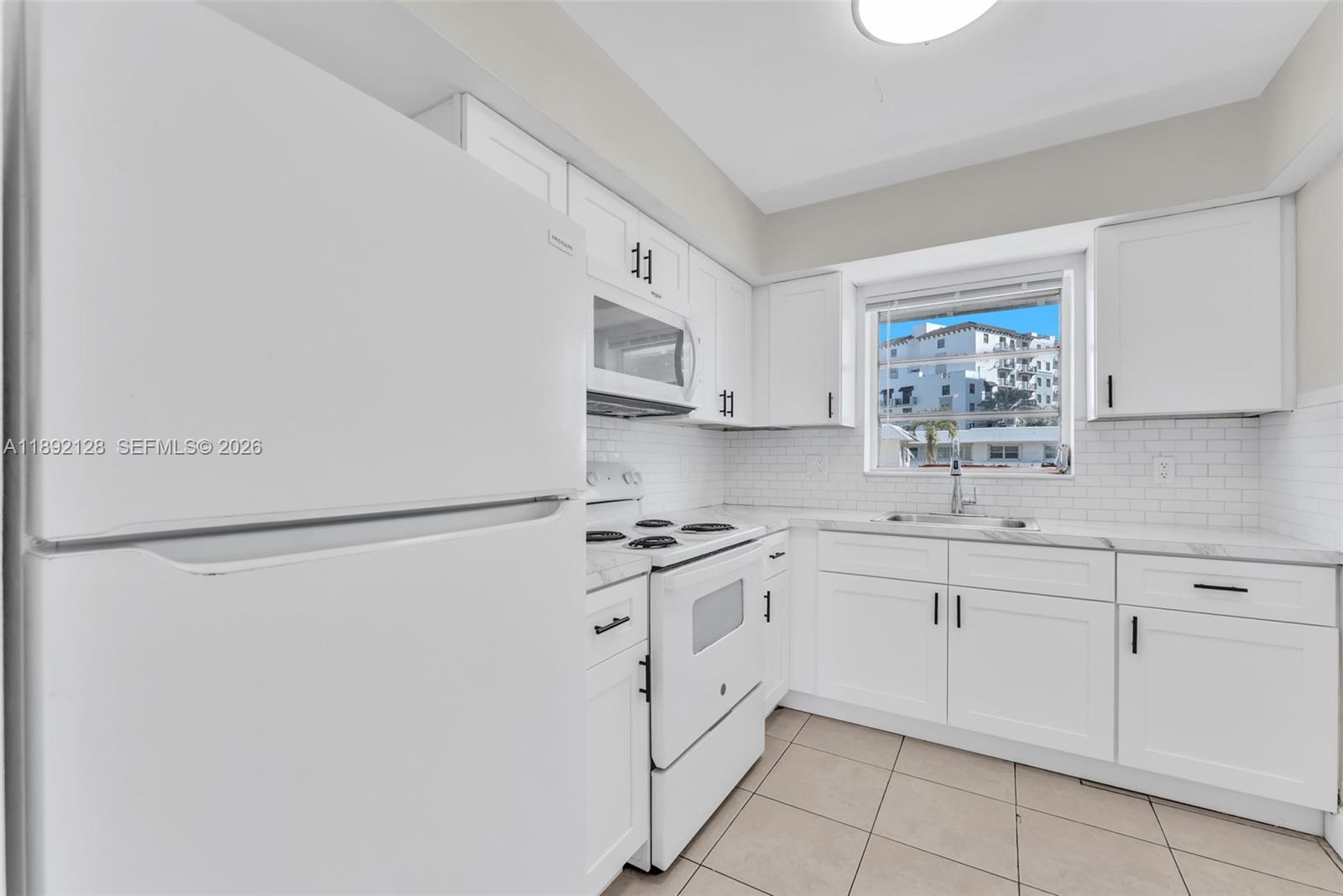 Beautiful 2 bed, 2 bath condo in the desirable Village at Dadeland. Features include a spacious layout, tile floors, updated kitchen, large bedrooms, and plenty of closet space. Enjoy a private balcony and assigned parking. Community offers pool, laundry facilities, and lush landscaping. Unbeatable location near Dadeland Mall, Metrorail, restaurants, and major highways. Perfect for homeowners or investors—don’t miss this great opportunity!