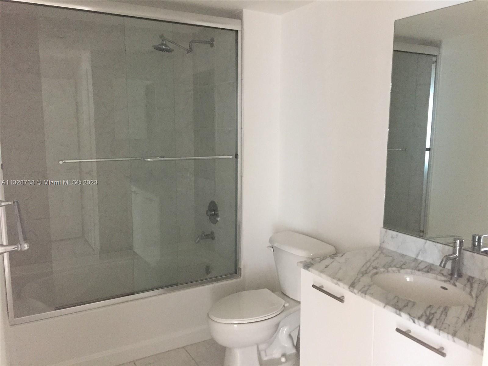 THE PLAZA 901 BRICKELL CO - Residential Lease