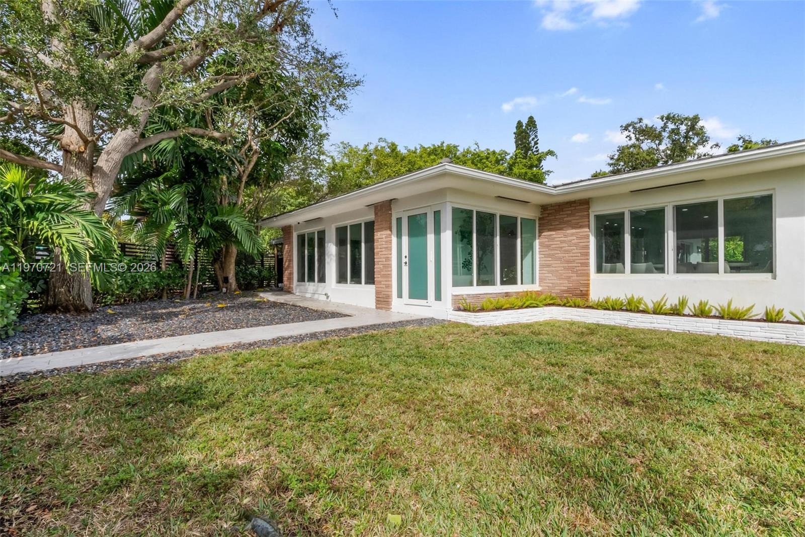 8 53 42 DAVIS HARBOR RESUB - Residential