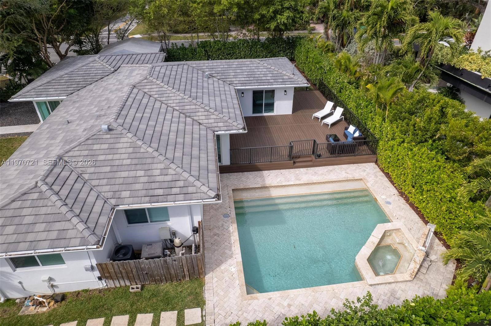 8 53 42 DAVIS HARBOR RESUB - Residential