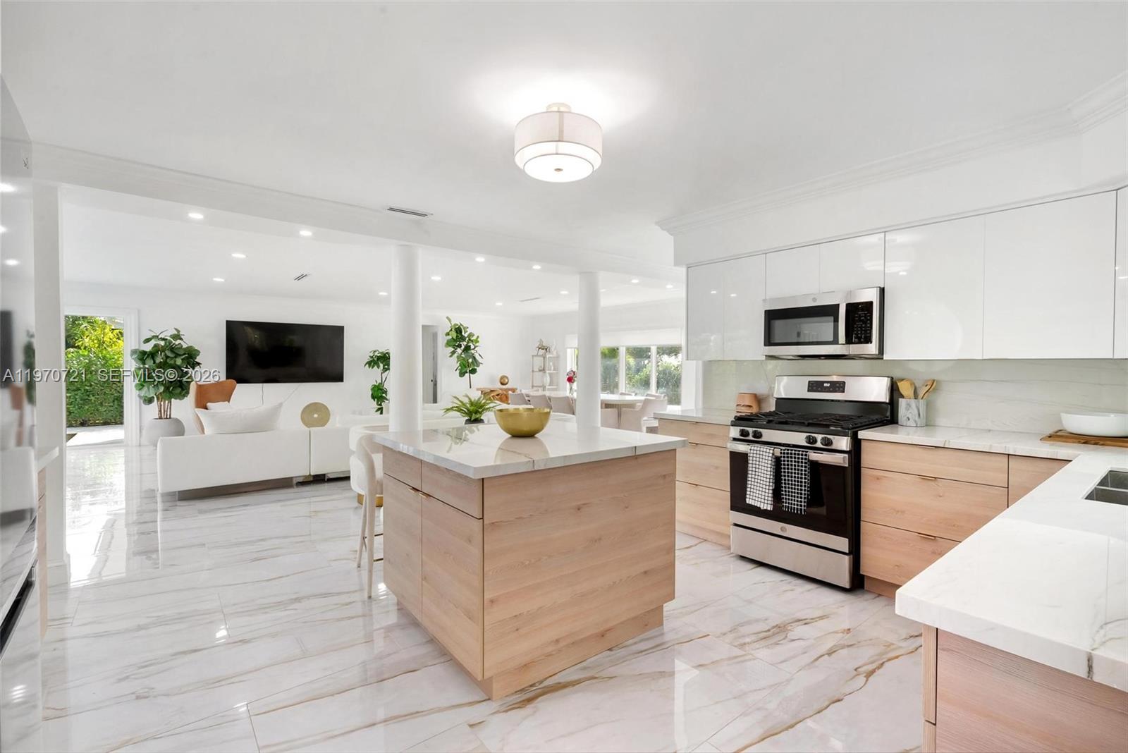 8 53 42 DAVIS HARBOR RESUB - Residential