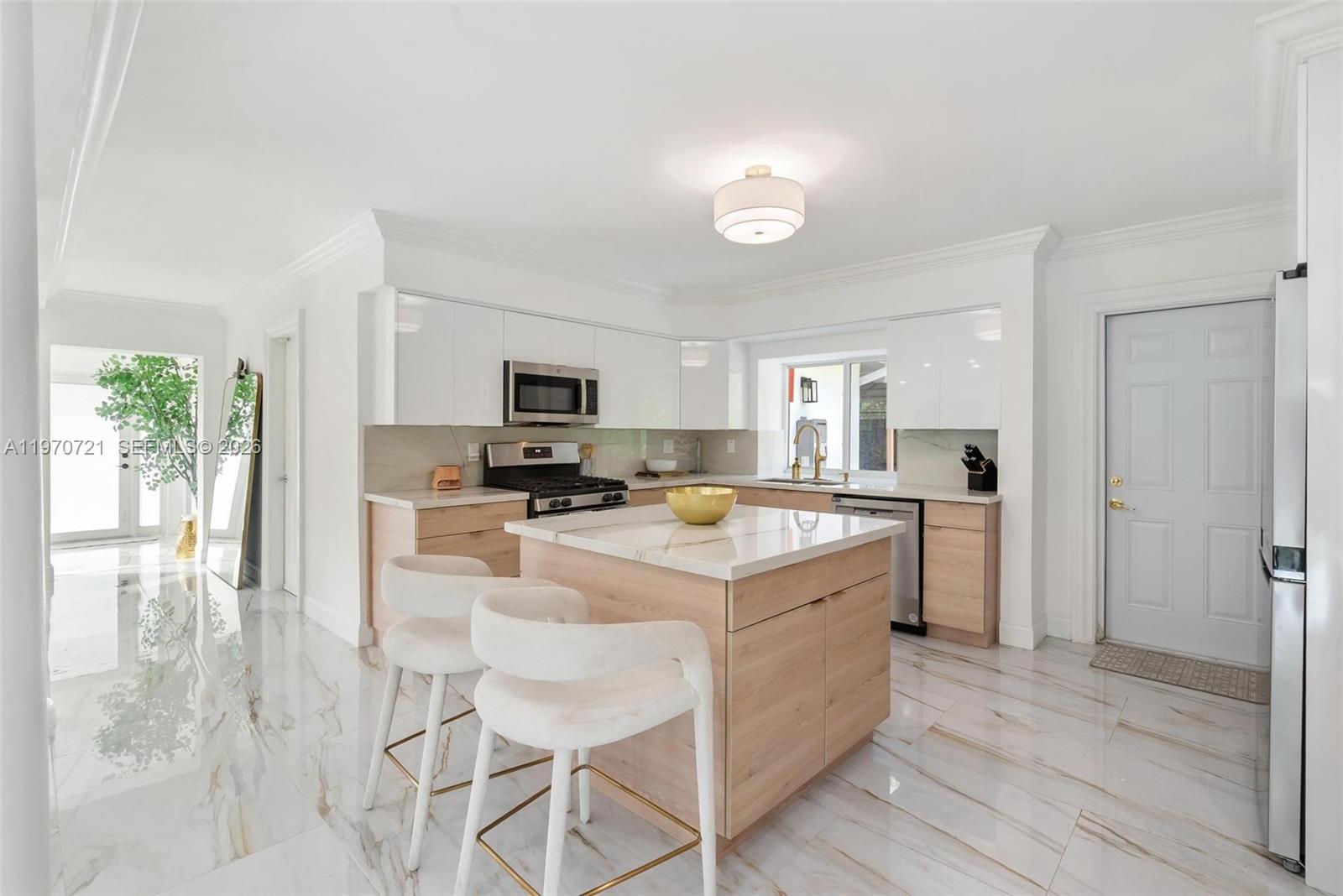 8 53 42 DAVIS HARBOR RESUB - Residential