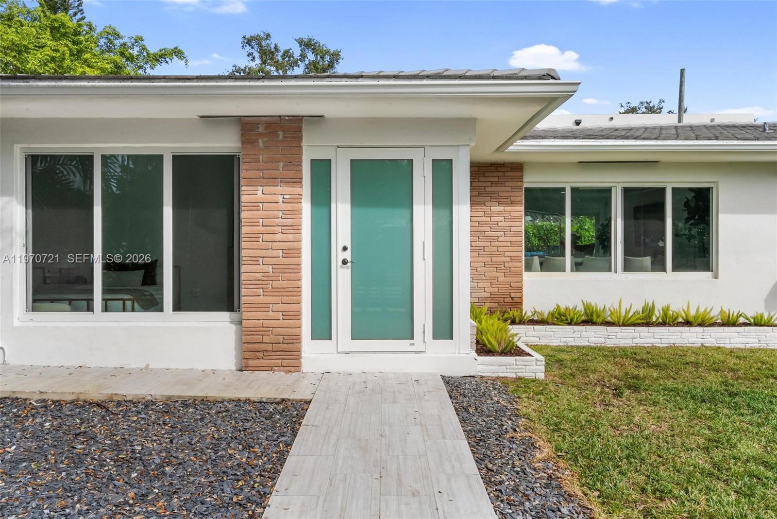 8 53 42 DAVIS HARBOR RESUB - Residential