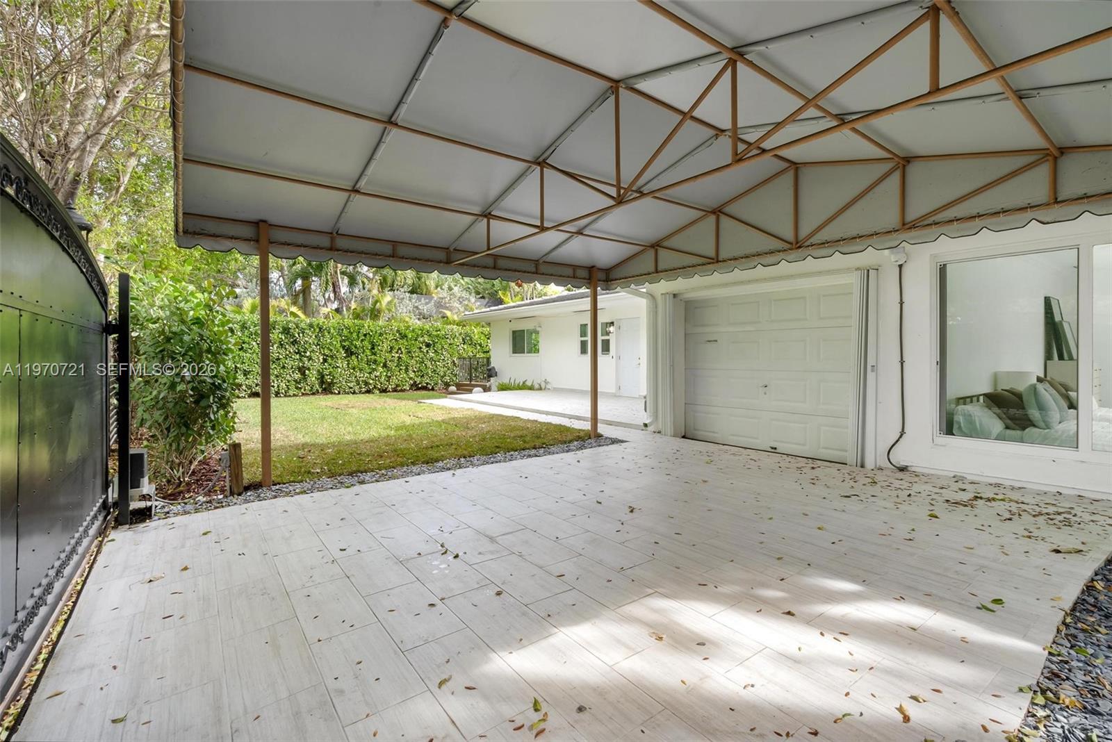 8 53 42 DAVIS HARBOR RESUB - Residential