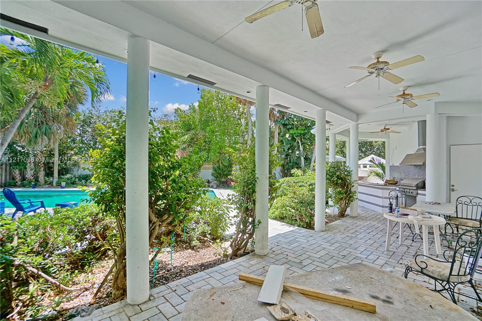 LAUDERDALE BEACH - Residential