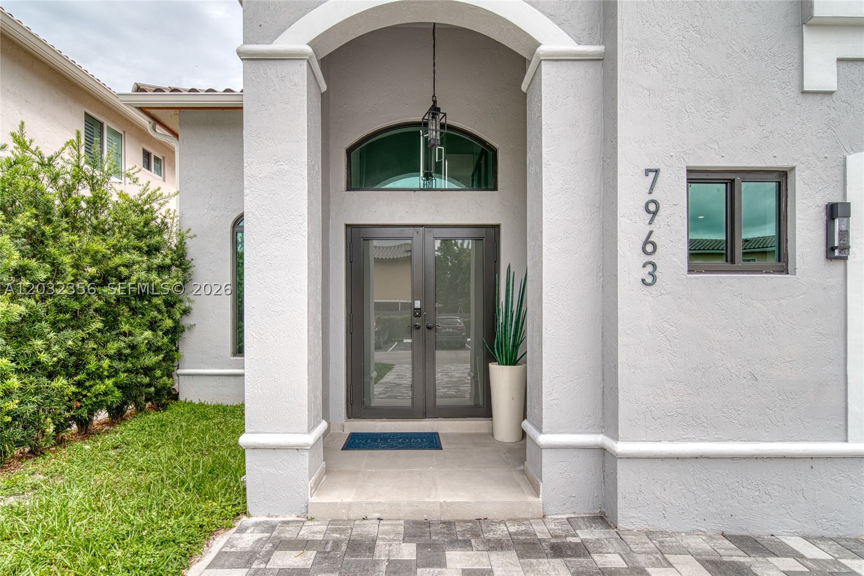 SPANISH LAKES - Residential