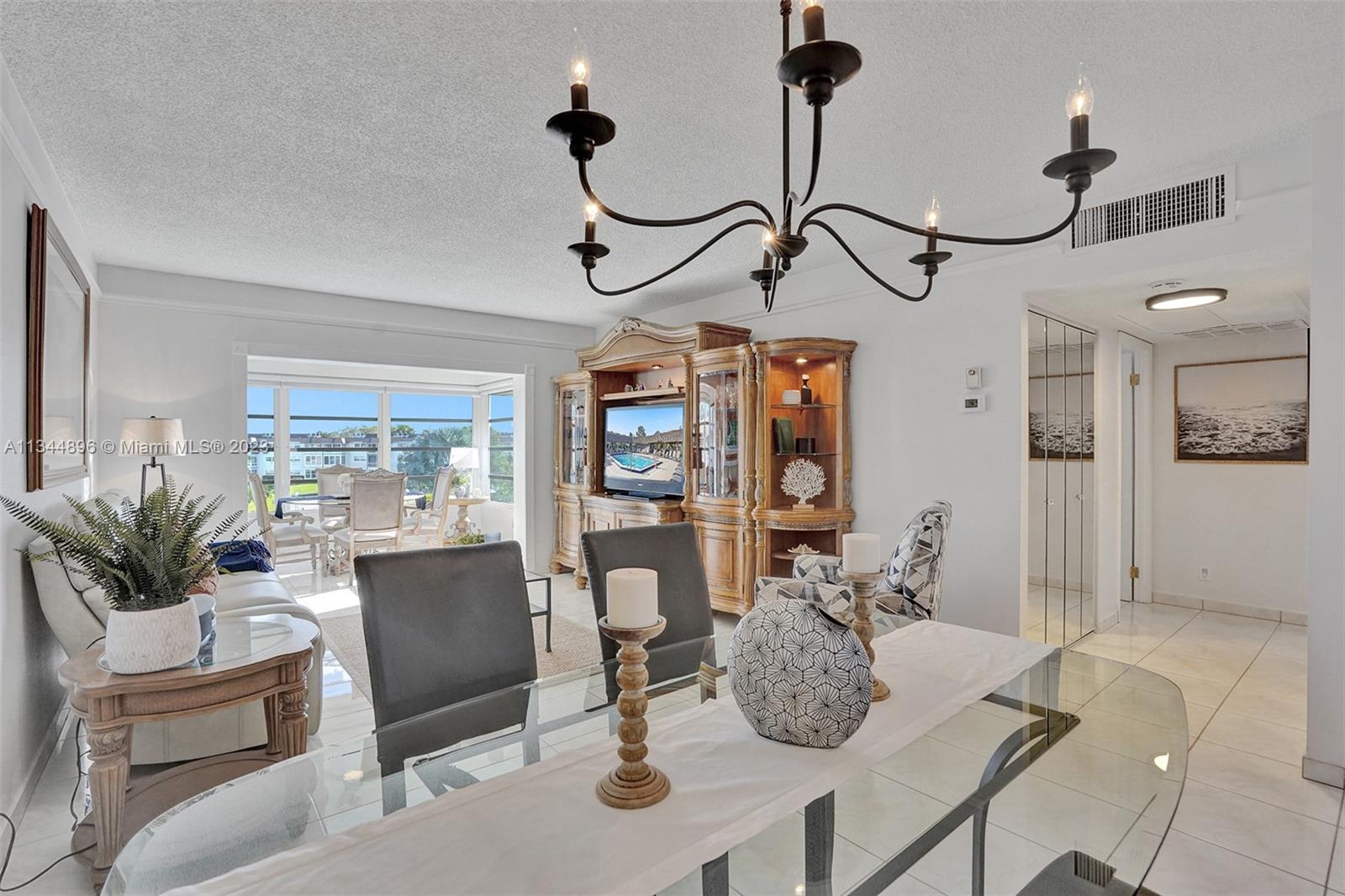 KARISA GARDENS CONDO - Residential