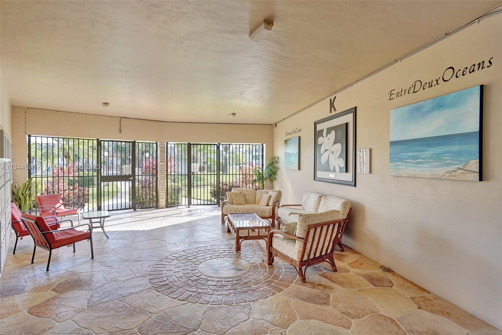 KARISA GARDENS CONDO - Residential