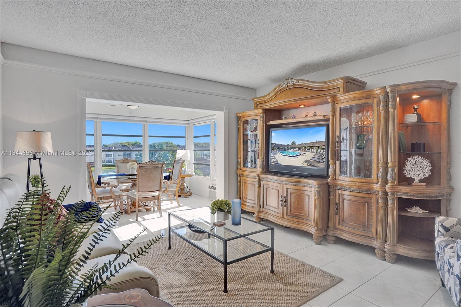 KARISA GARDENS CONDO - Residential