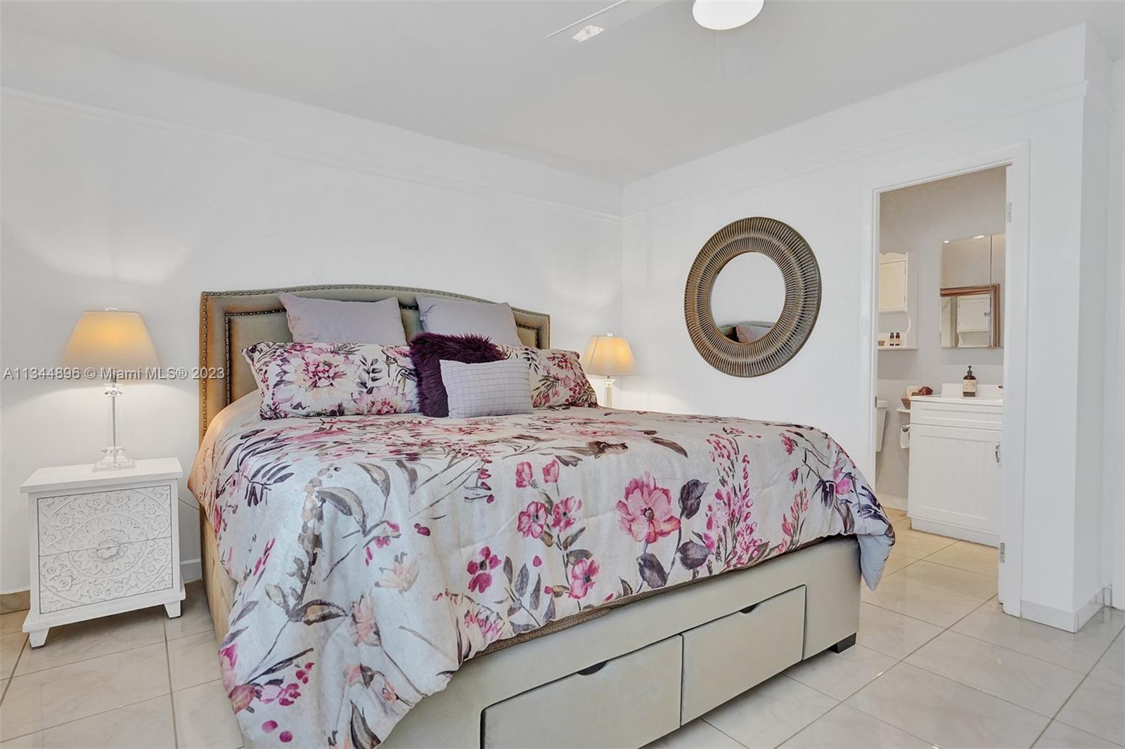 KARISA GARDENS CONDO - Residential