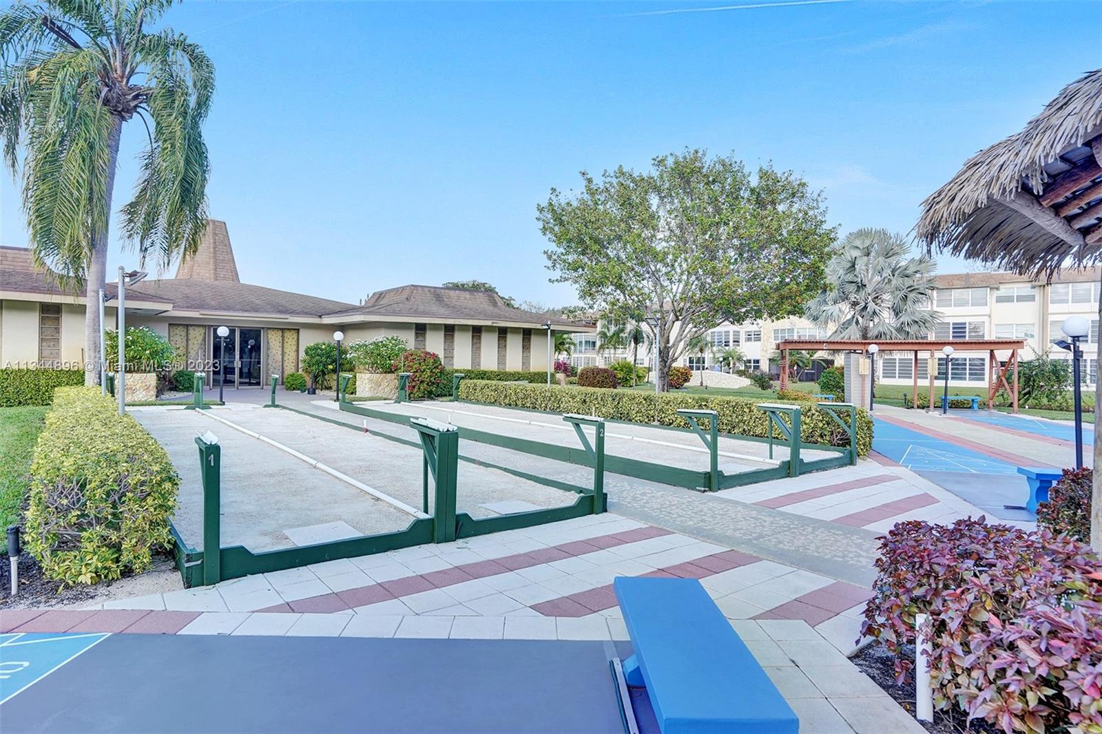 KARISA GARDENS CONDO - Residential
