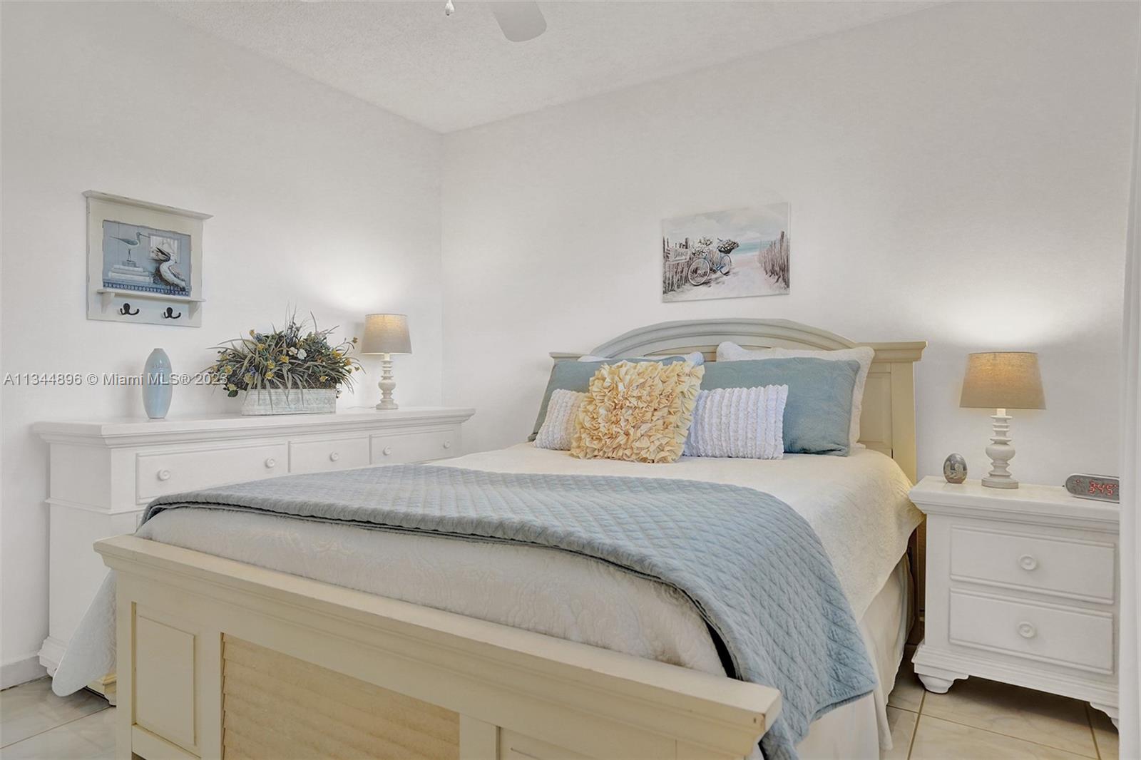 KARISA GARDENS CONDO - Residential