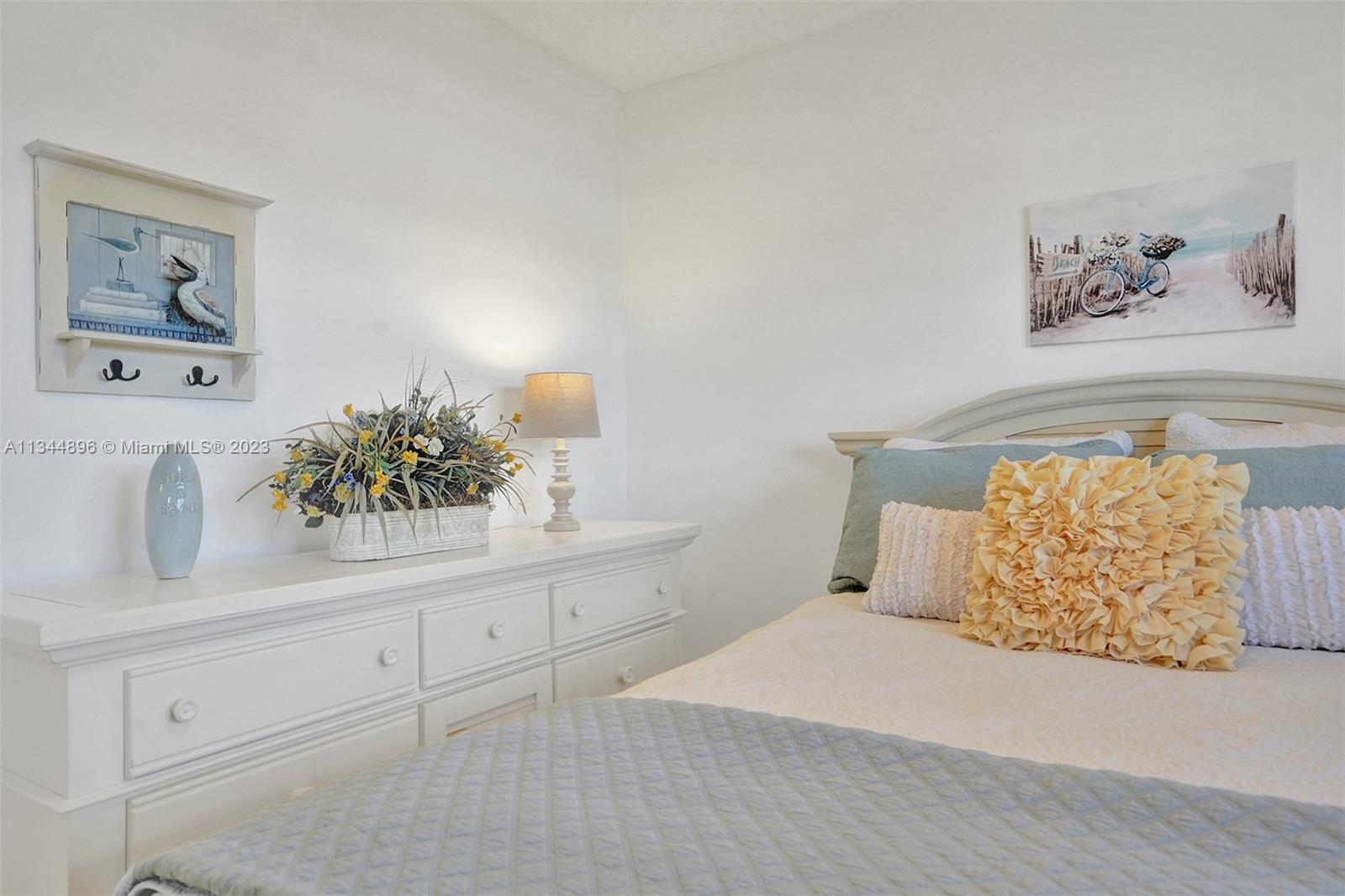 KARISA GARDENS CONDO - Residential