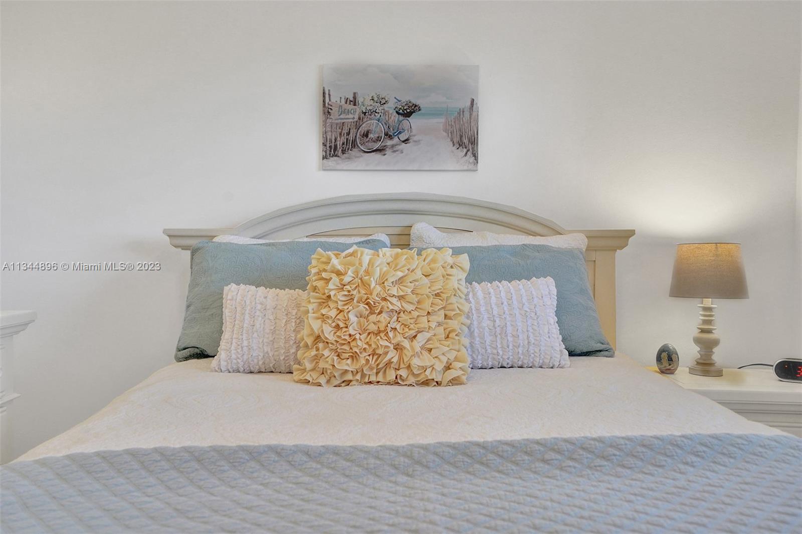 KARISA GARDENS CONDO - Residential