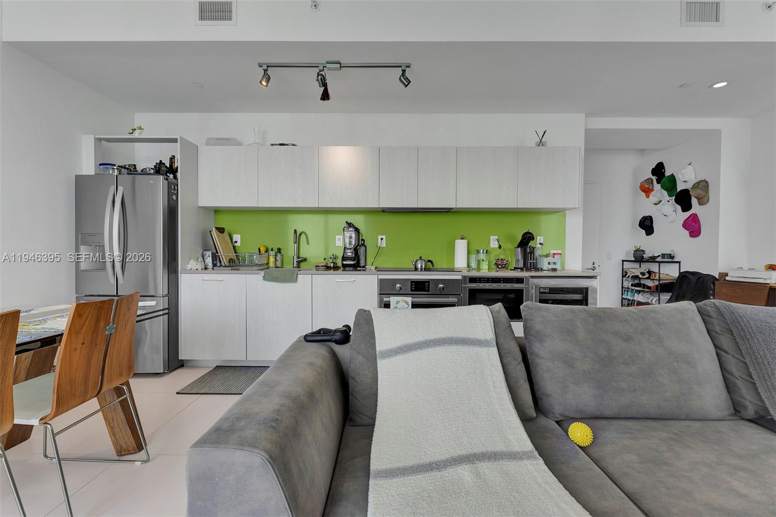 Paraiso Bayviews - Residential