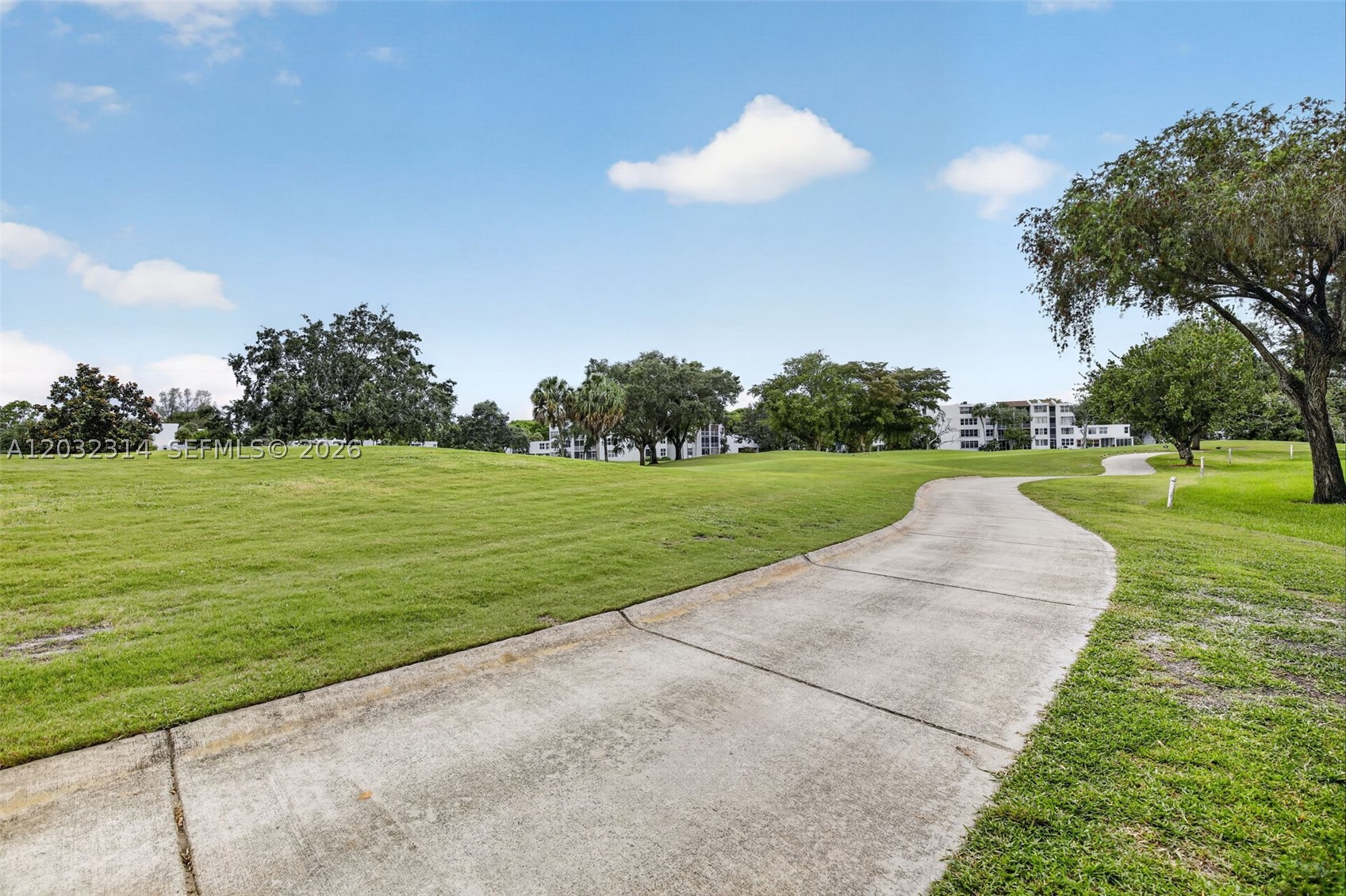 SABAL PALM - Residential