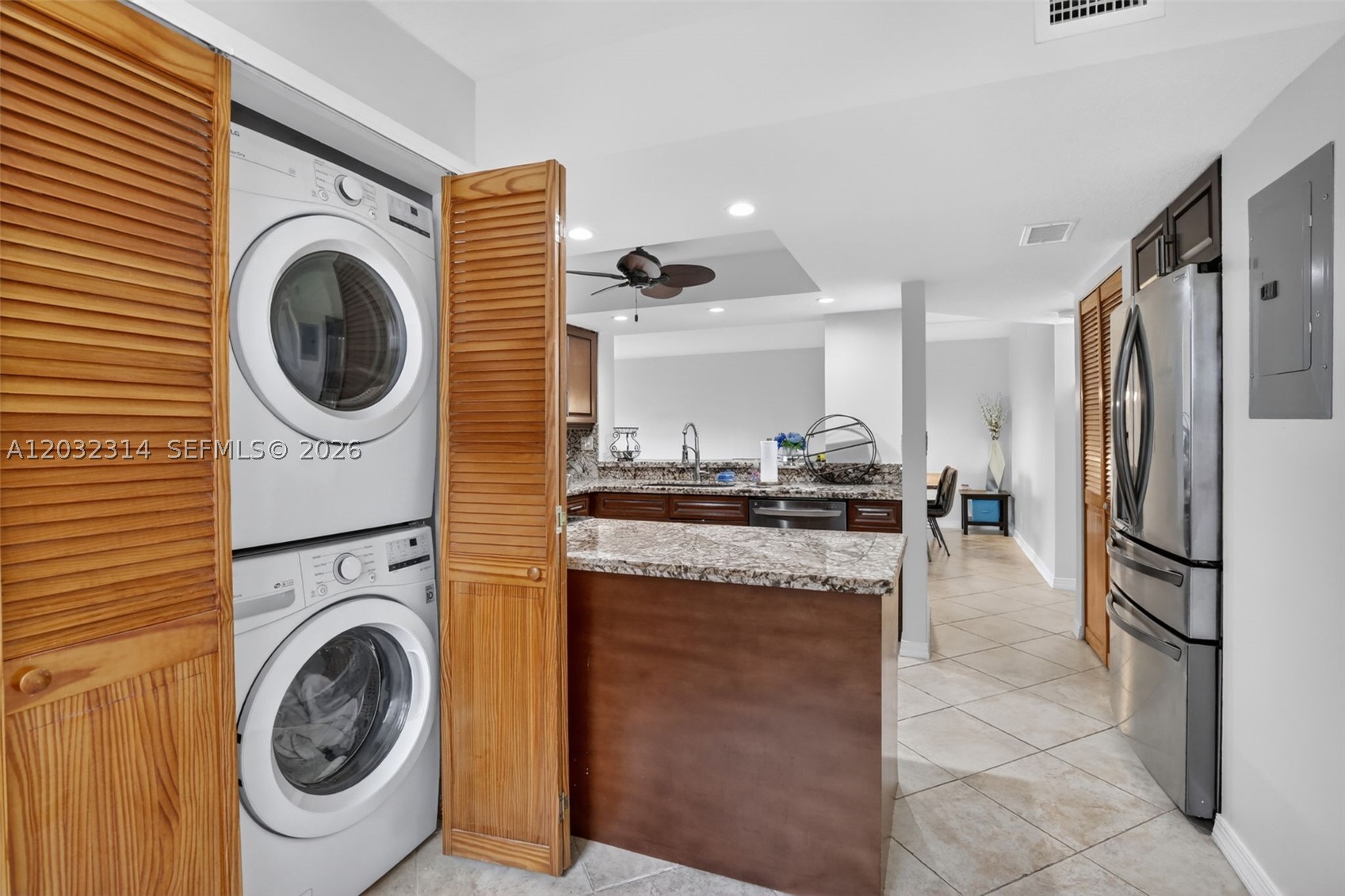 SABAL PALM - Residential
