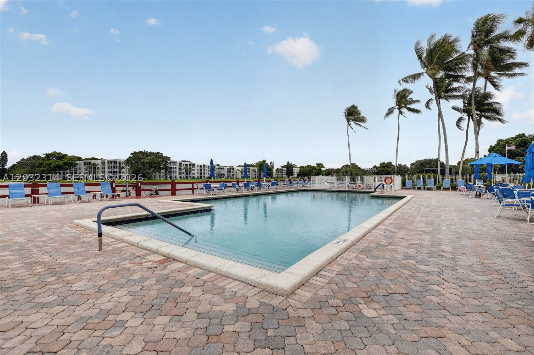 SABAL PALM - Residential