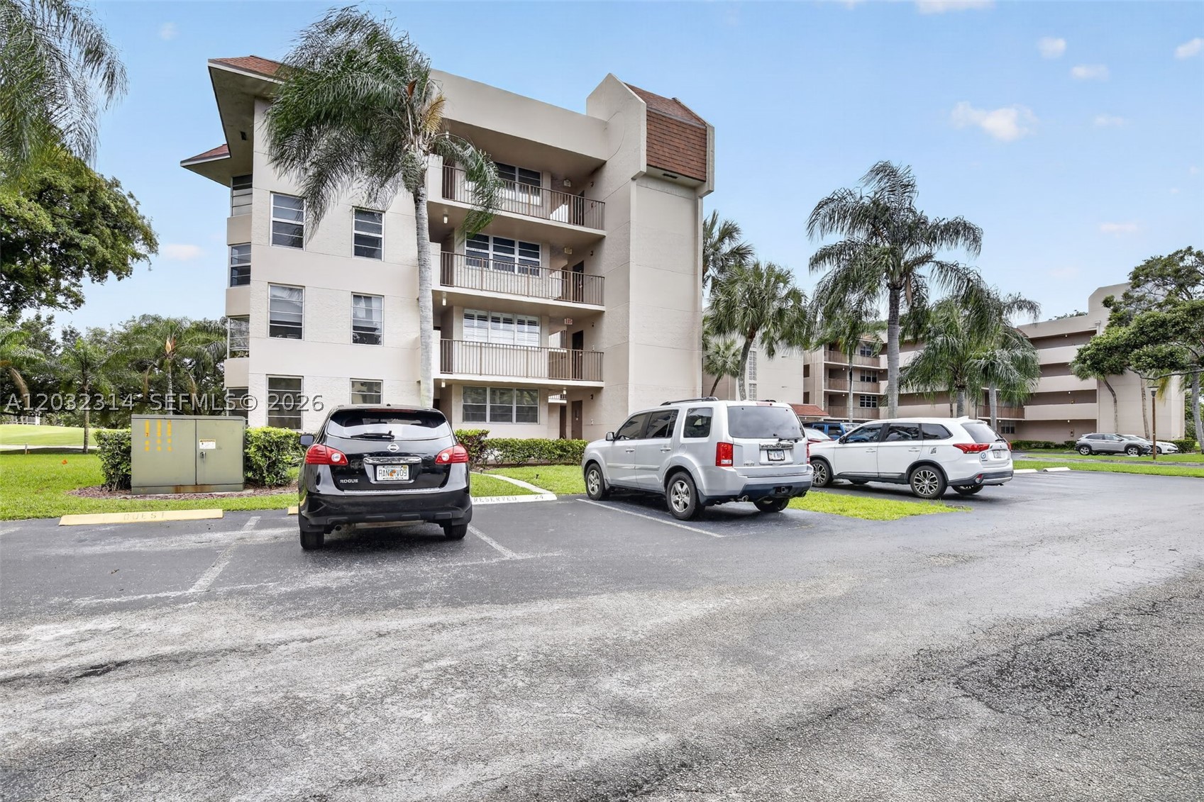SABAL PALM - Residential