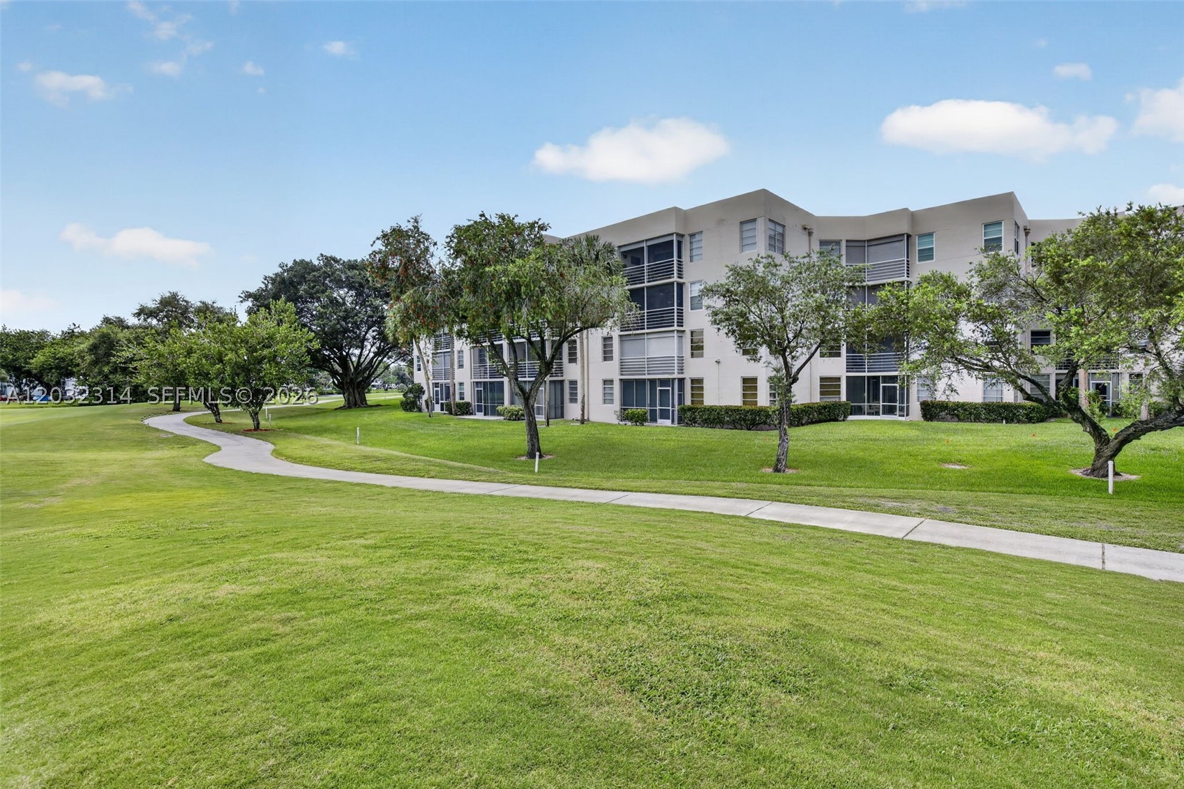 SABAL PALM - Residential